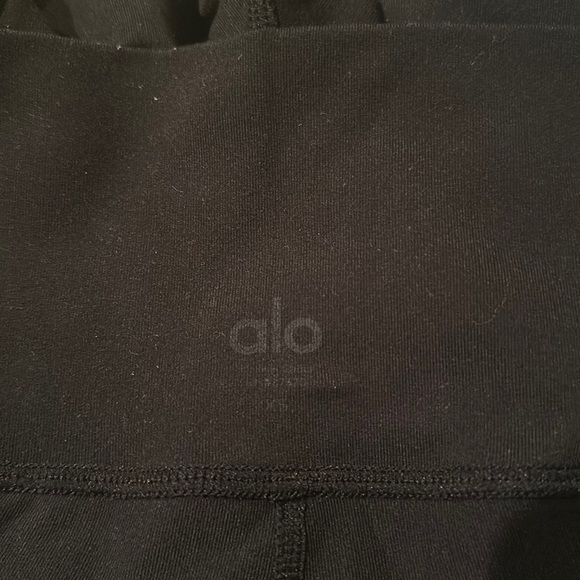 Alo Leggings Epic Mesh - Picture 6 of 6